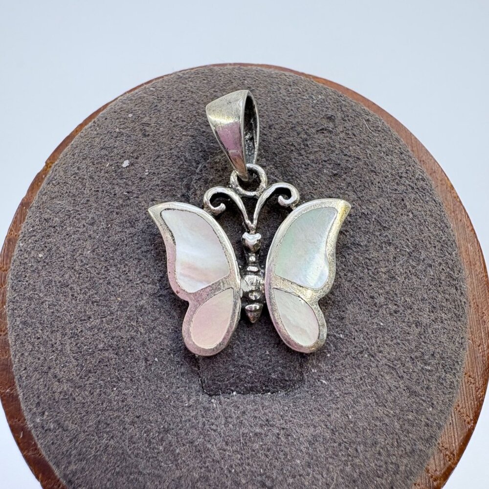 VTG Sterling Silver 925 Mother of Pearl Butterfly Pendant Size 0.75" Length